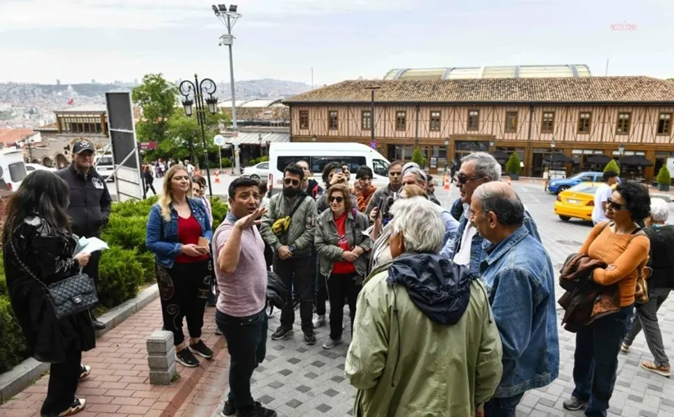 ABB, Anafartalar Caddesi’nin tarihini şantiye gezileriyle anlattı