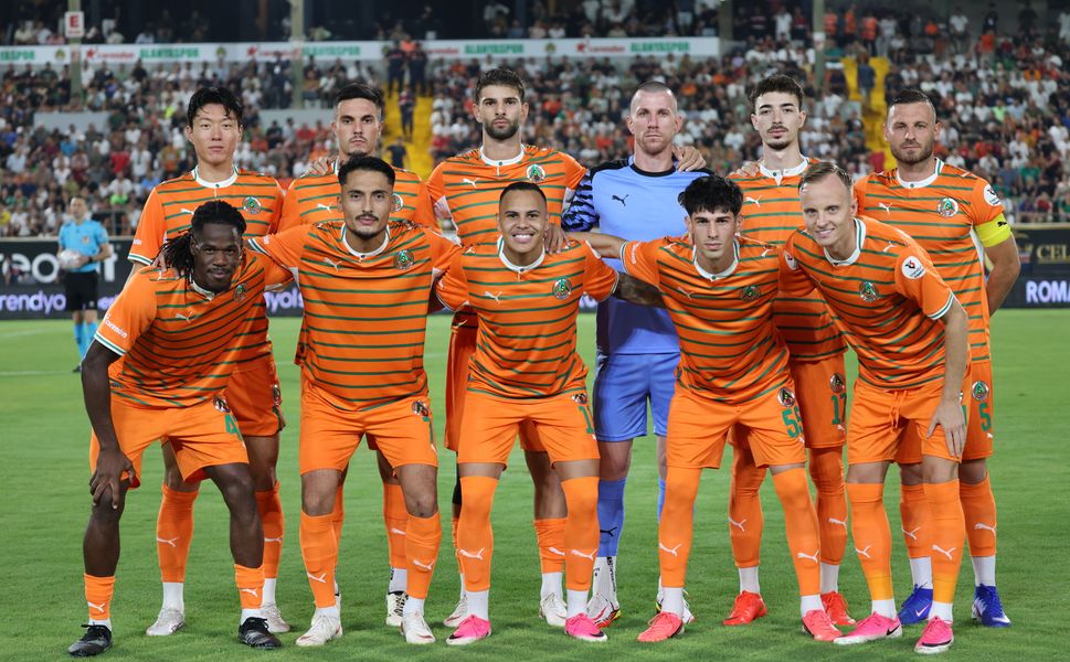 Alanyaspor Evinde Beşiktaş'ı Devirdi!