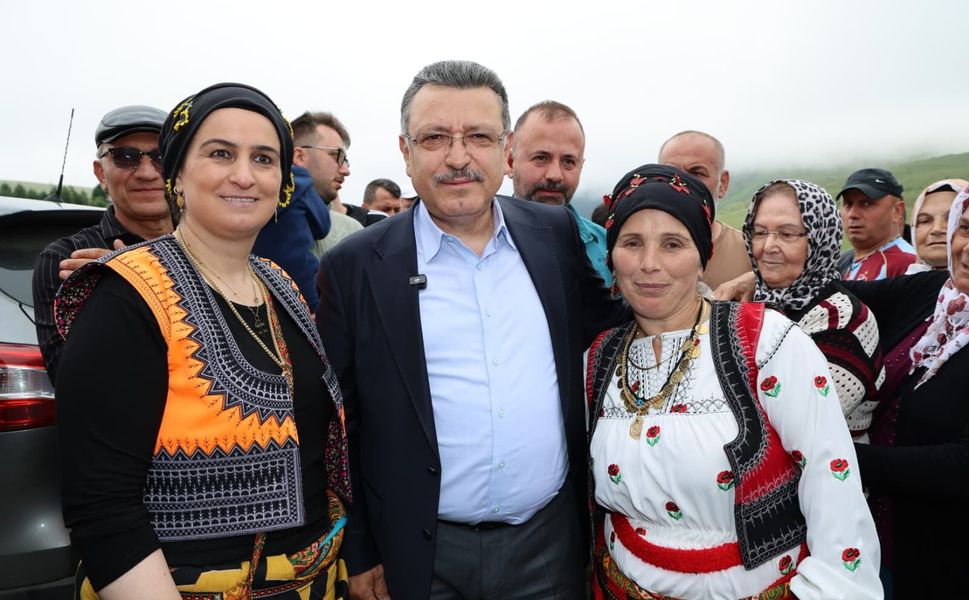 Bakan Uraloğlu: "Bu Topraklara Hizmet Etmek Boynumuzun Borcudur!"