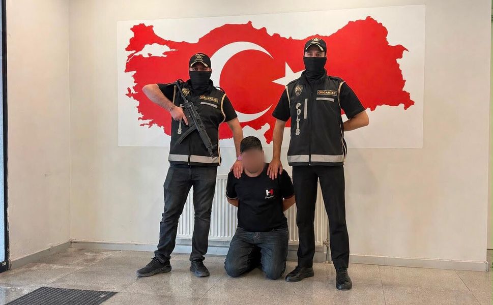 Suç örgütü bağlantılı aranan şüpheli Bakü'de yakalandı