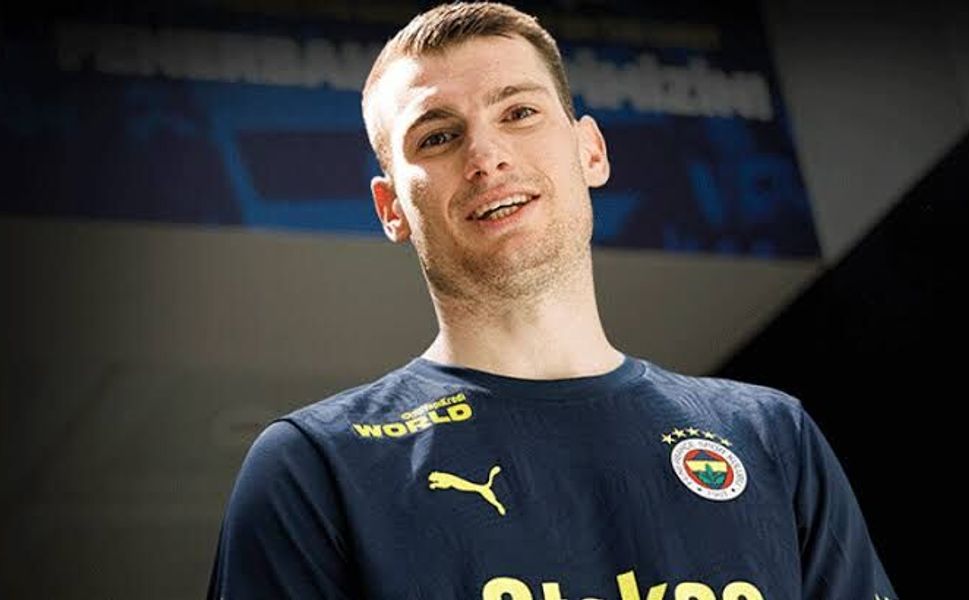 Dominik Livakovic Fenerbahçe'den Ayrıldı!