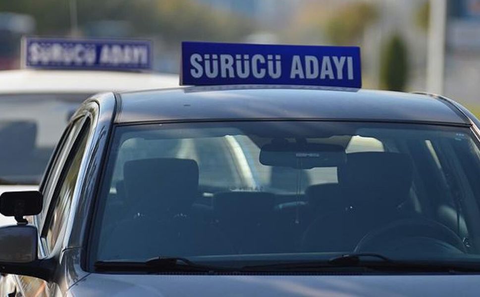 Ehliyet Sınavları Sil Baştan: Ezber Parkuru Tarihe Karışıyor!