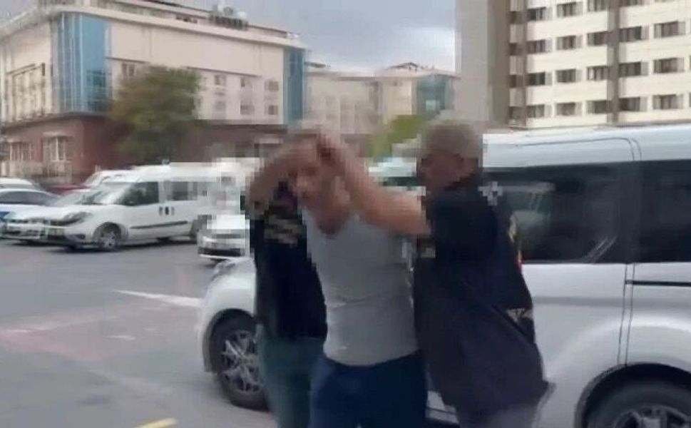 Sosyal Medyada Erdoğan'a Hakaret Ettiği Belirlenen Şüpheli Gözaltında!