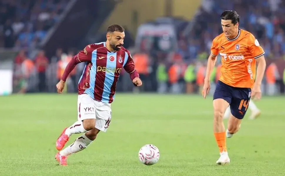 Salah coştu! Trabzonspor, Başakşehir'i devirdi