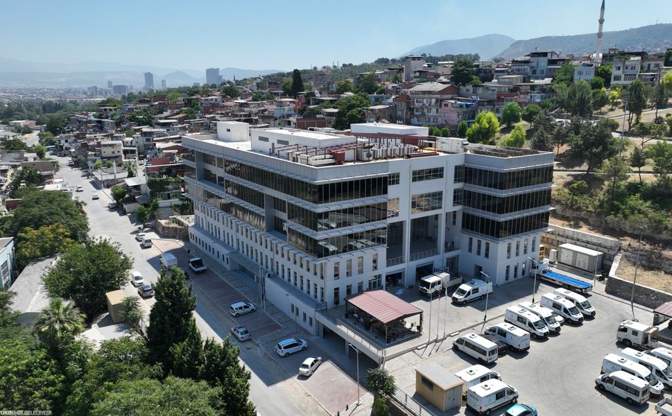 İzmir Büyükşehir Belediyesi Yolsuzluk Soruşturmasında Yeni Gözaltılar