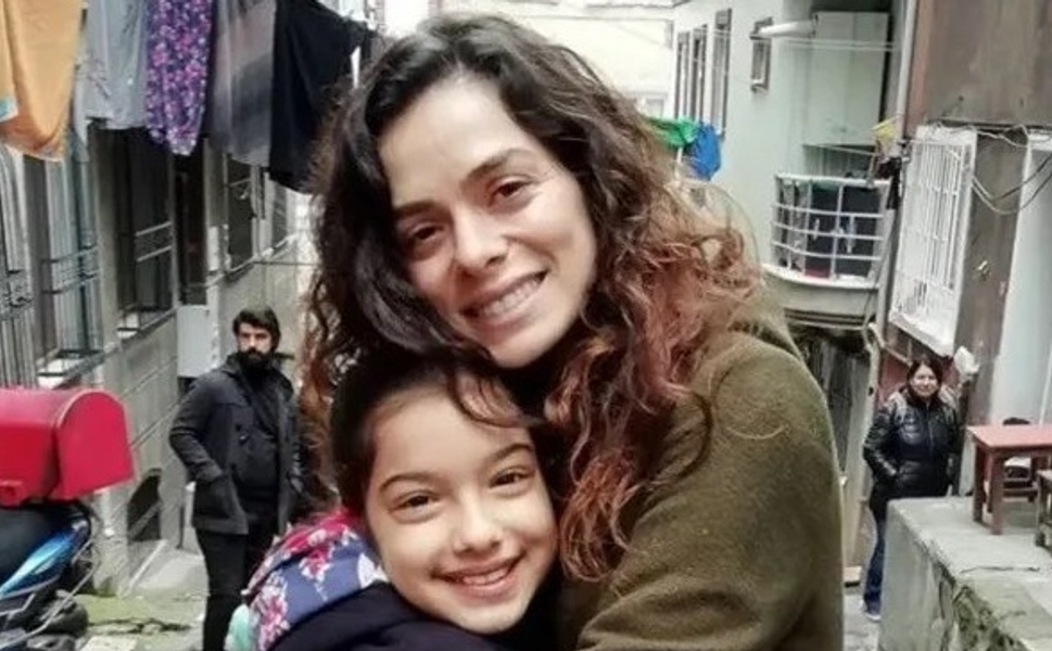 Kadın Dizi Setinden Adliye Koridorlarına: İzinsiz Reklam ve Usulsüzlük İddiaları