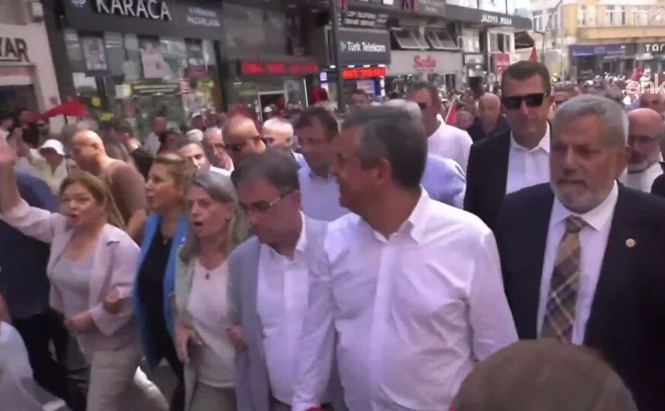 Erdoğan’ın memleketinde Özgür Özel’e büyük ilgi!