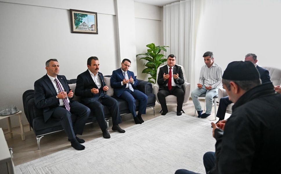 Adalet Bakanı Gürlek, Şehit Er Faik Yüce’nin Ailesini Ziyaret Etti