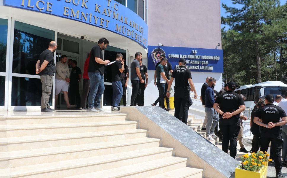 Çubuk’ta uygulama noktası operasyonu: 36 şüpheli gözaltına alındı