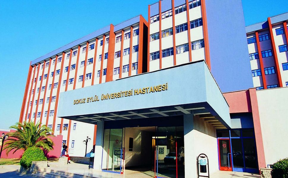 Eski İzmir Büyükşehir Belediye Başkanı Burhan Özfatura Yoğun Bakıma Alındı!