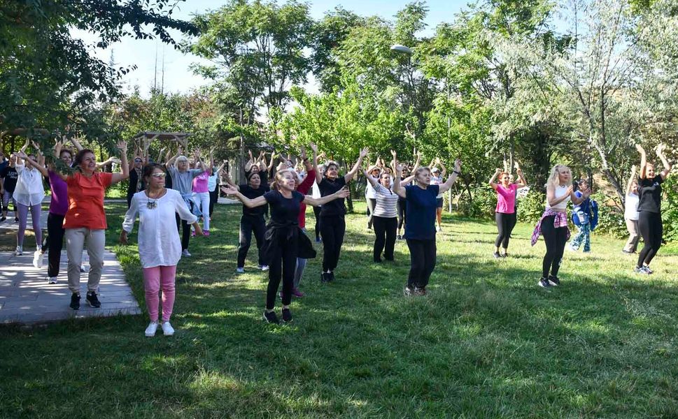 Başkent’te Avrupa Hareketlilik Haftası: Kadınlar zumba ve yürüyüşte buluştu