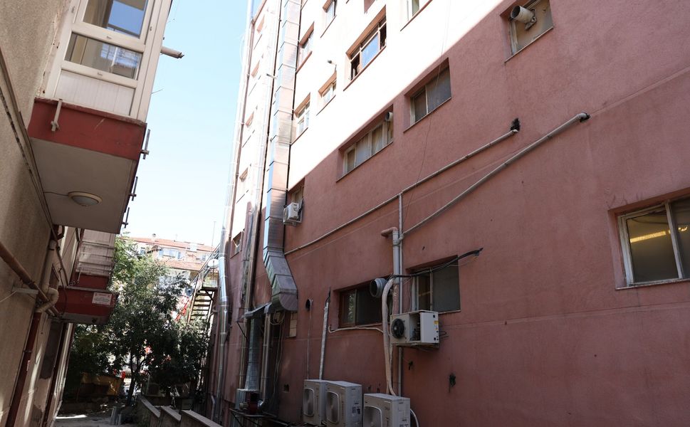 Esat Caddesi’ndeki Aspavalara baca düzenlemesi: Koku ve duman için yeni dönem