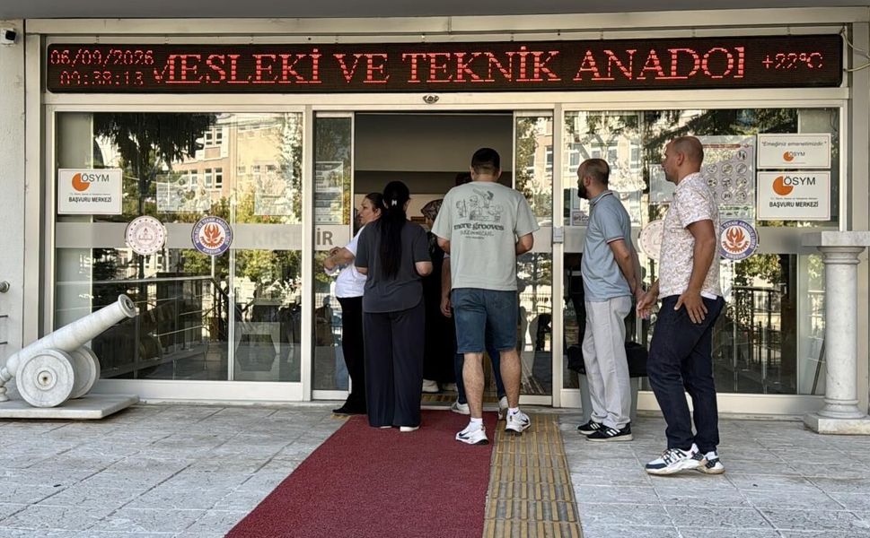 Şanlıurfa’da KPSS krizi büyüyor! Adaylar isyan etti: “Sınav iptal edilmeli”