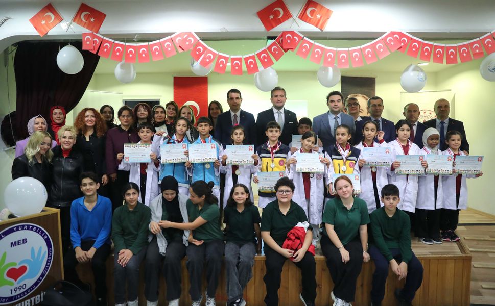 Ankara’da işitme engelli 100 öğrenci sağlık elçisi oldu