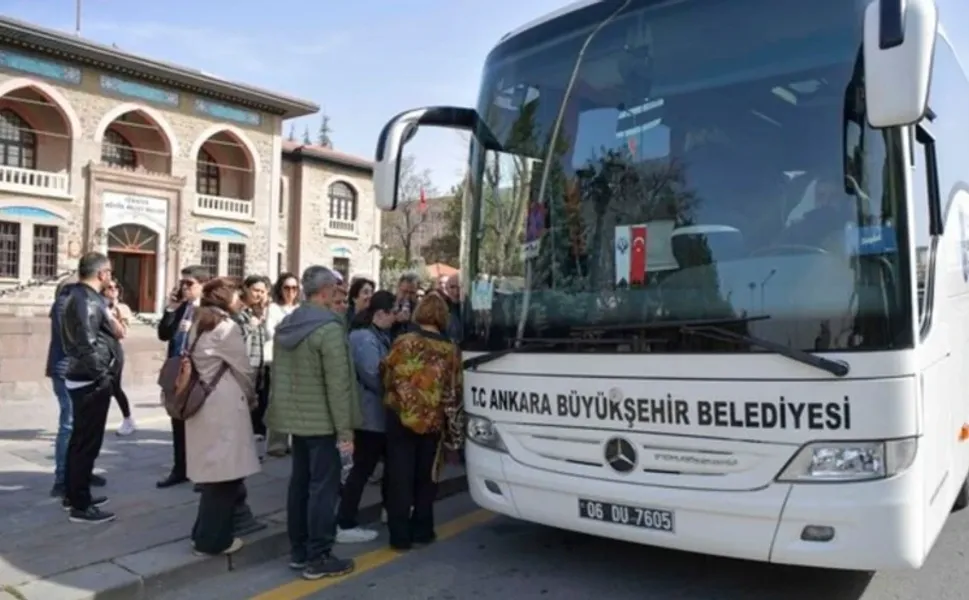 ABB’den Üniversitelilere Ankara Turu! Başkenti Rehberler Eşliğinde Keşfettiler!