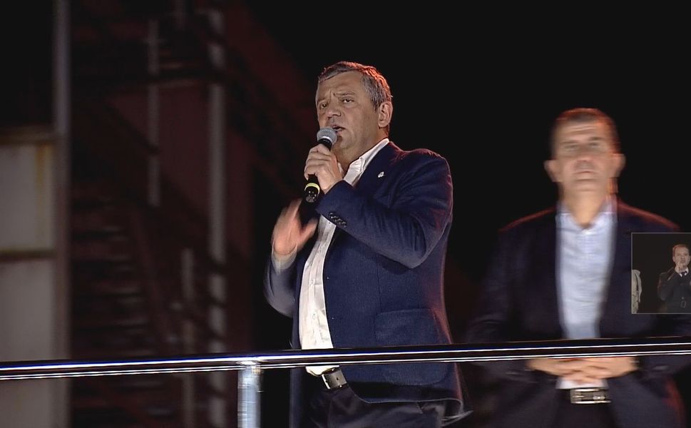 YENİ Parti Lideri Özgür Özel Zeytinburnu'nda Miting Düzenledi