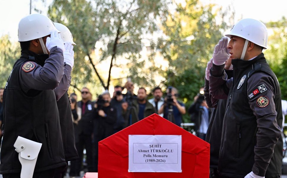Şehit Polis Memuru Ahmet Türkoğlu son yolculuğuna uğurlandı!