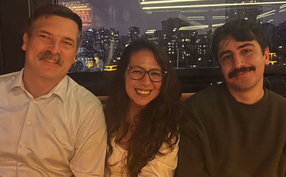 Tahliye Edilen Komedyen Deniz Göktaş’tan Dikkat Çeken Buluşma!