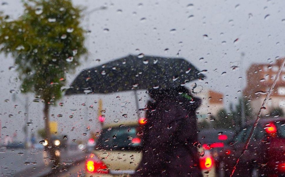 Hafta sonuna yağmur uyarısıyla giriliyor! Meteoroloji 7 bölgeyi uyardı