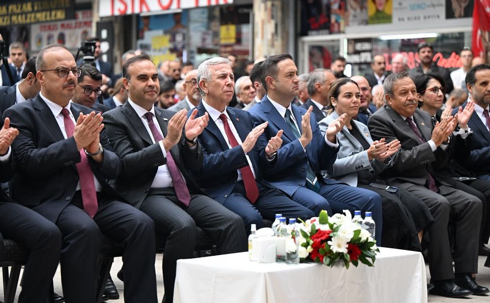 Ulus’ta Teknoloji Dönemi! 80 Ofisli Girişim Merkezi Açıldı
