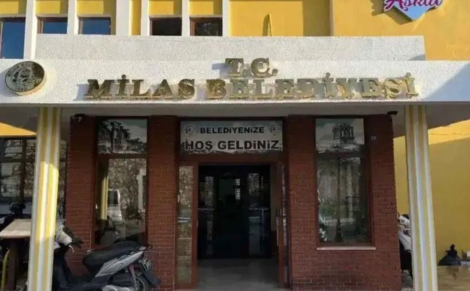 Milas Belediyesi'ne Sabah Operasyonu!