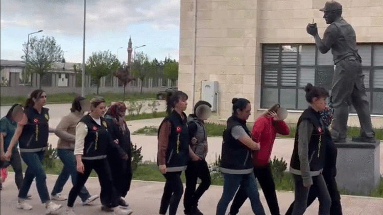 Fuhuş operasyonunda 2 kişi tutuklandı