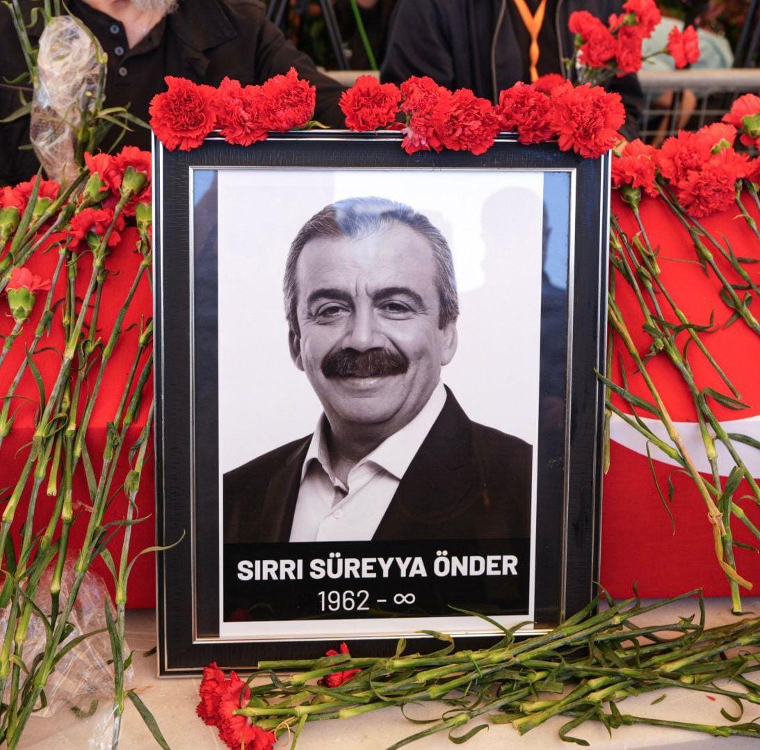 Sırrı Süreyya Önder-4