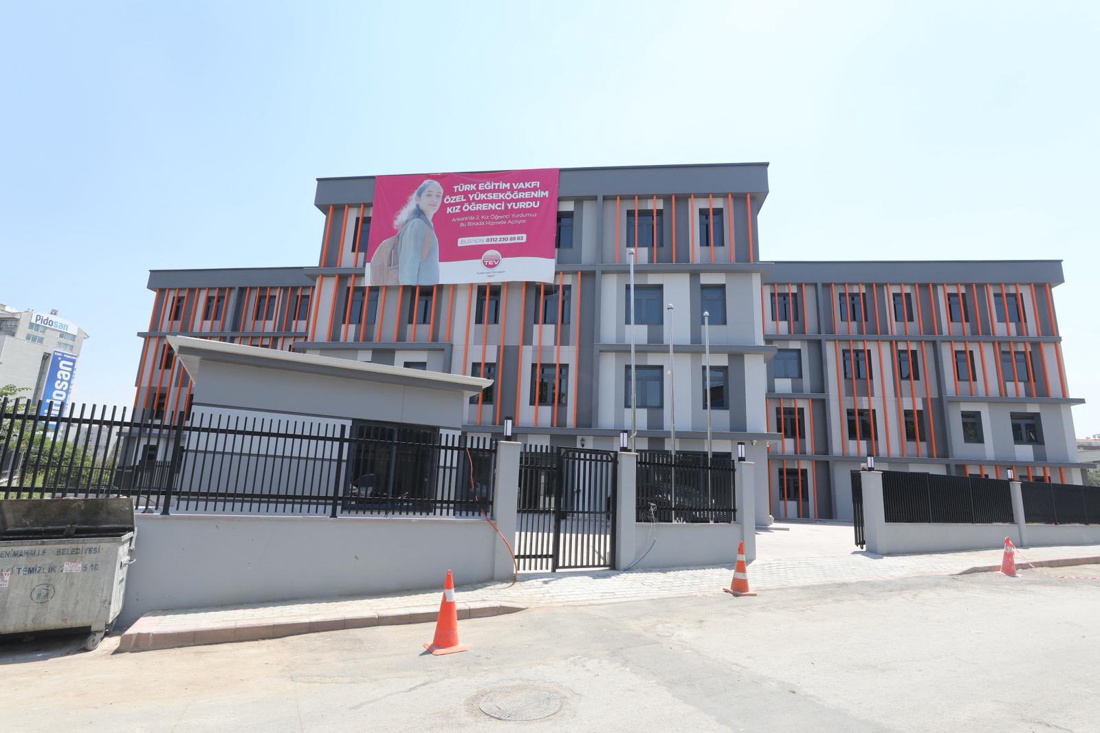Kız Öğrenci Yurud