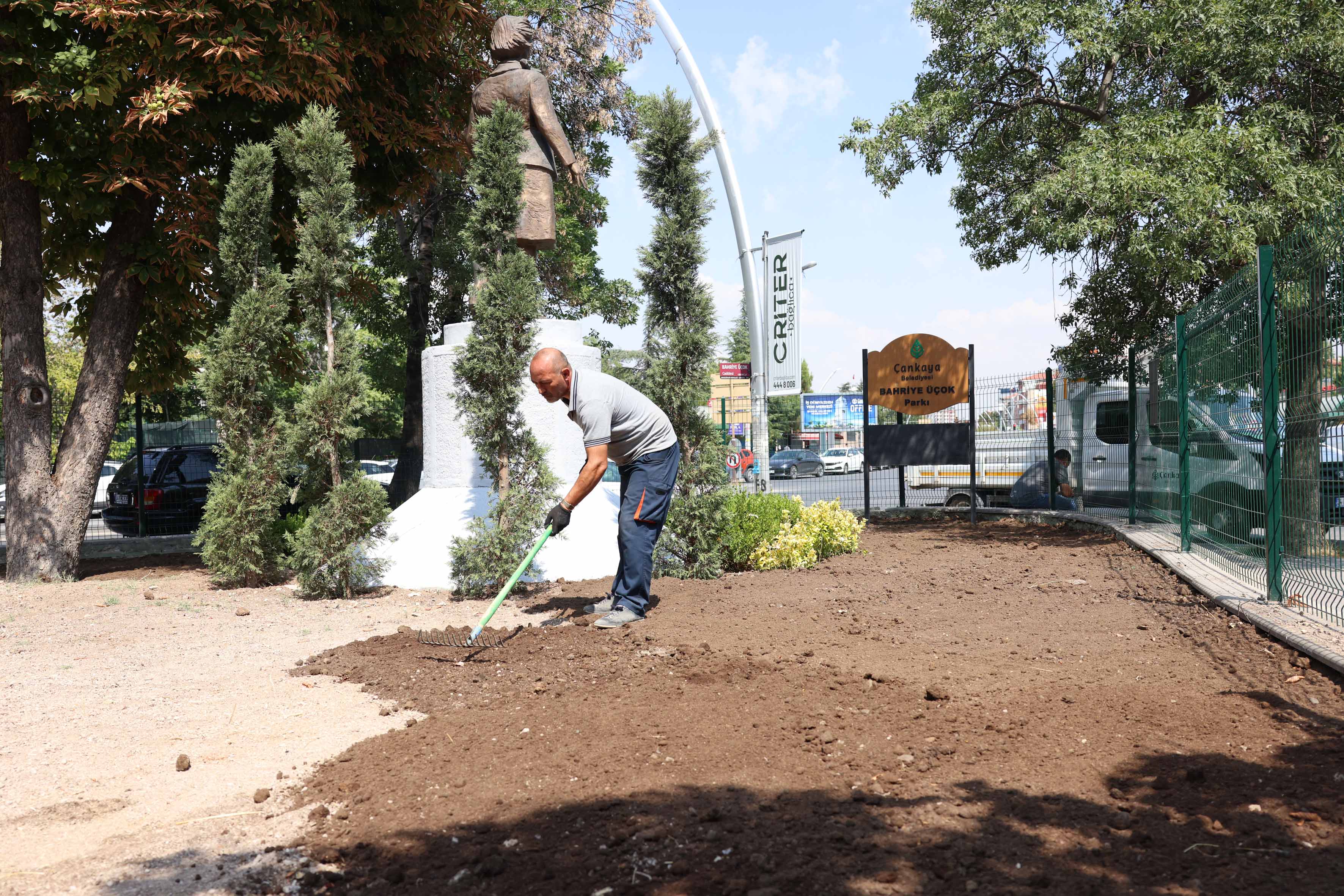 2025 08 19 Park Bahçeler Bahriye Üçok Parkı Yenileme Çalışması (3)