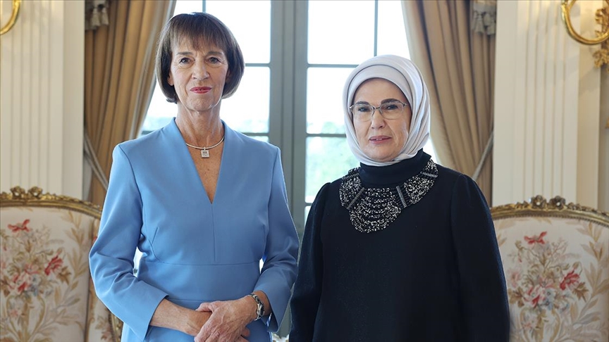 Thumbs B C 76B3E55Feedd0F4Ddeee452423F9Cd0F