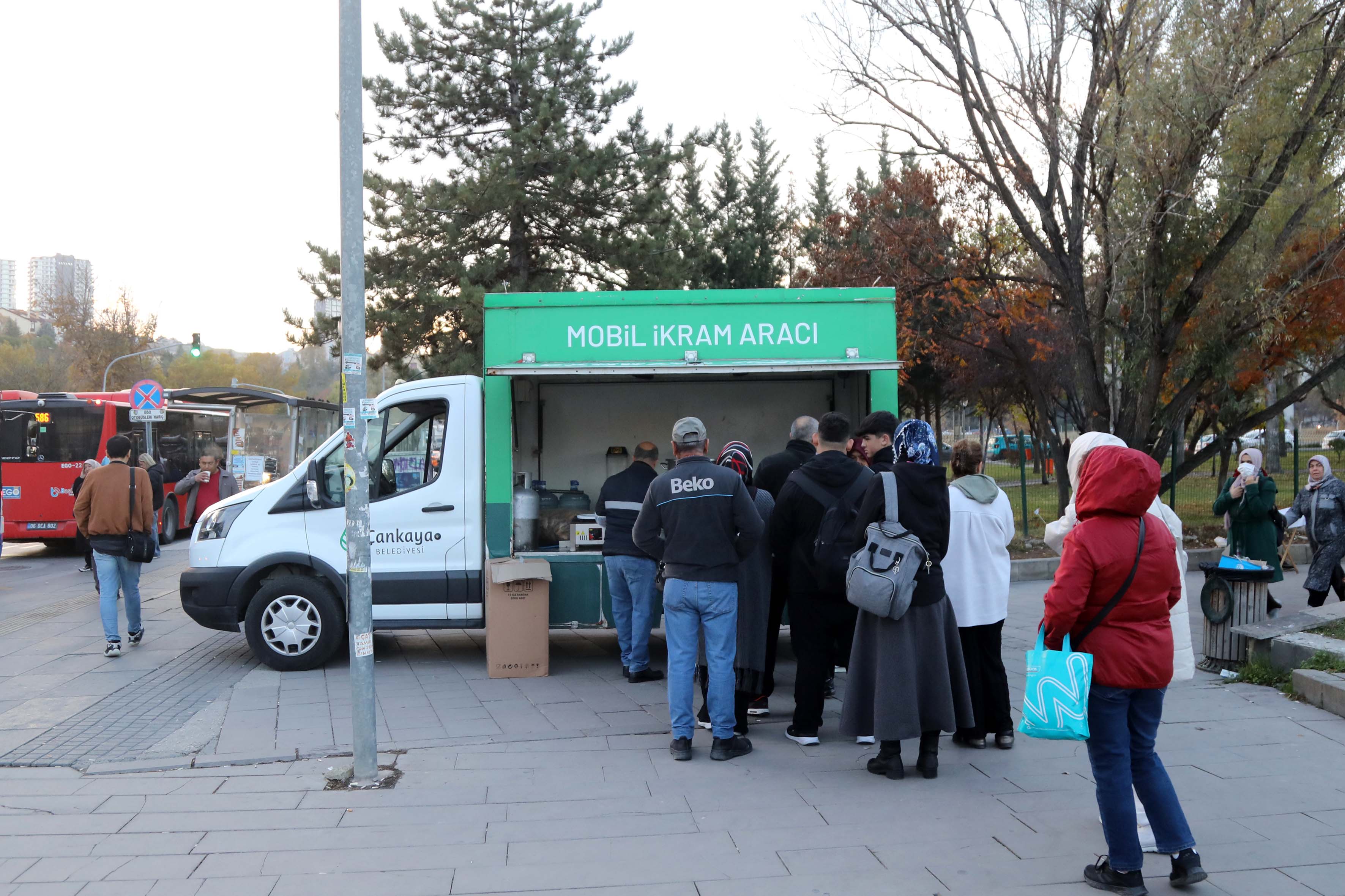 2025 11 03 Destek Koru Metrosu Çorba Dağıtımı (6)