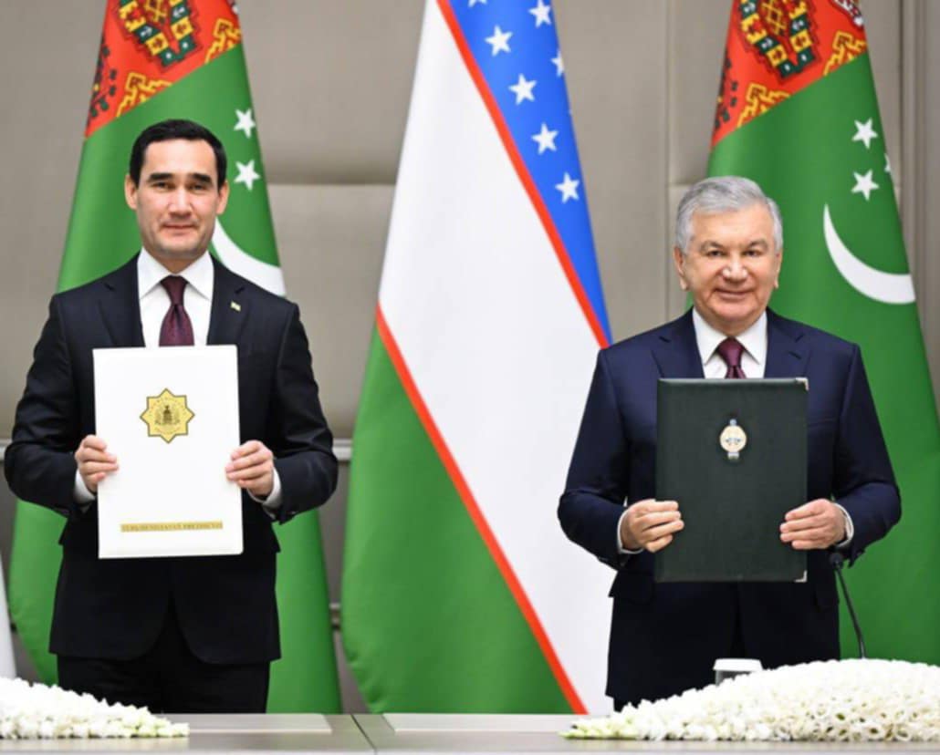 9De9F6E7 4400 44D5 96D4 Ae8F55701284