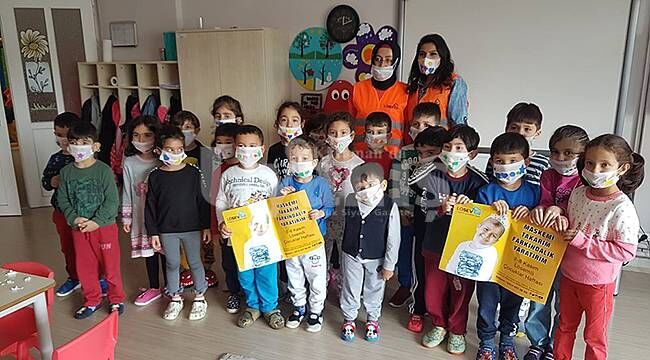Üniversite öğrencilerinden Lösemili çocukları ziyaret