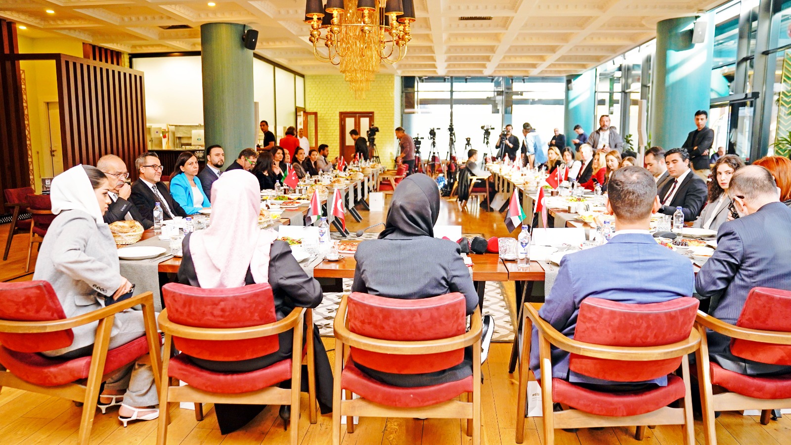 Photo 2025 11 28 18 23 47 2