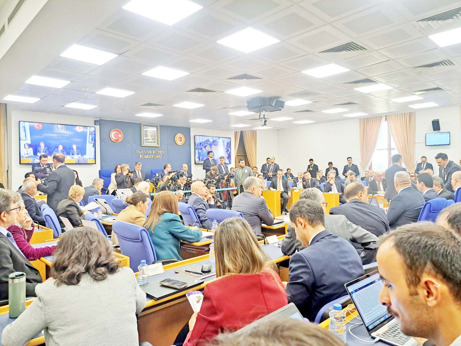 Whatsapp Image 2025 11 20 At 13.42.47 (1)