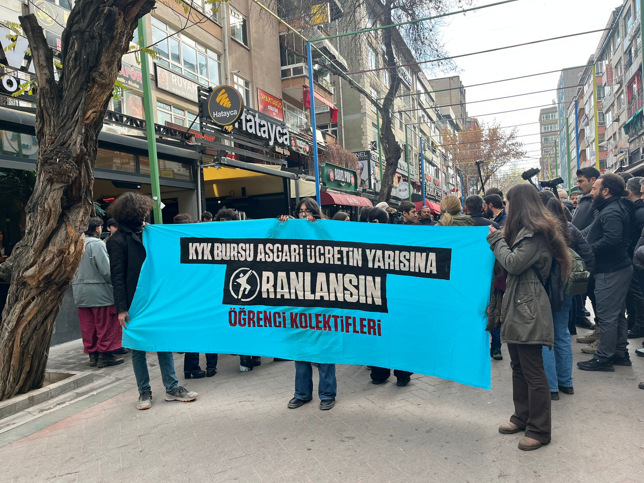 607F9A7E 5D16 4Bcf 8B60 29095A7223Ab