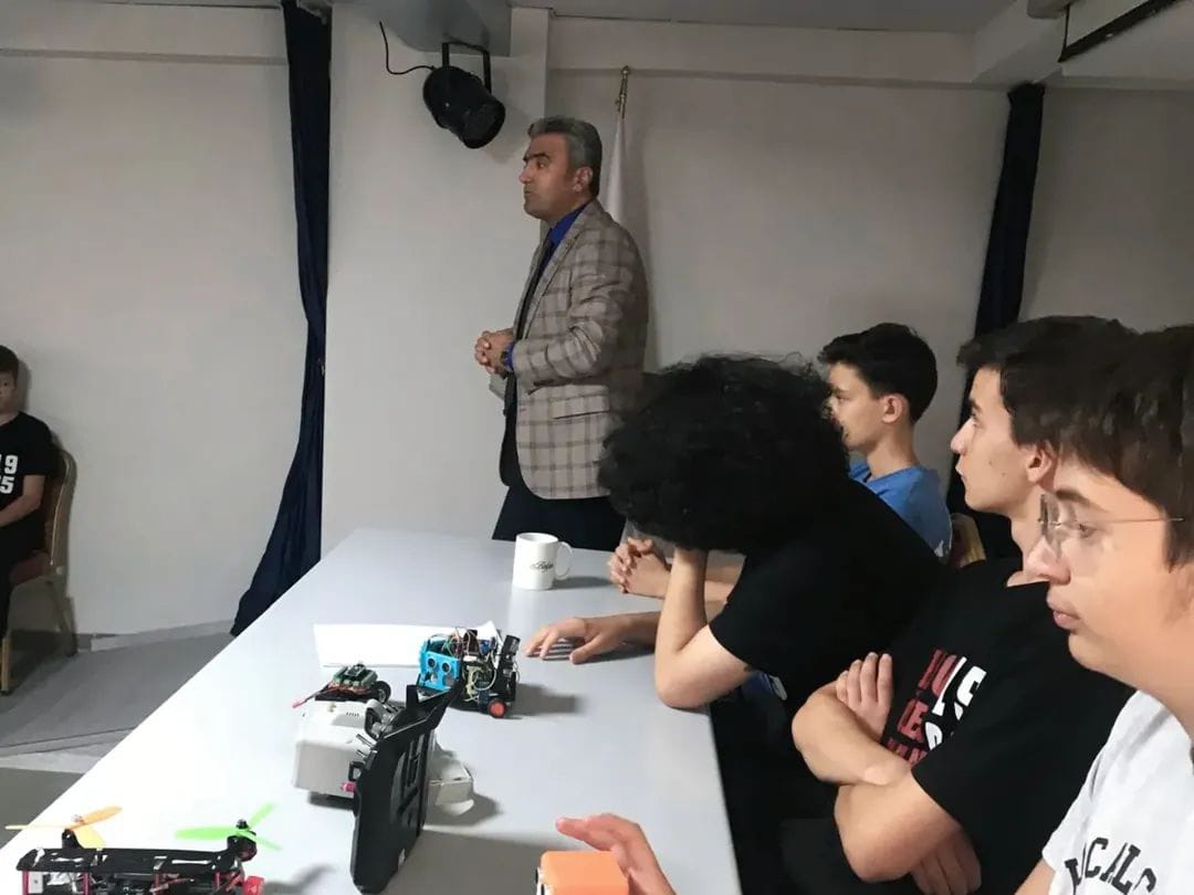 89A7E645 Ab1C 4Bc9 8D24 B75Be9B55149