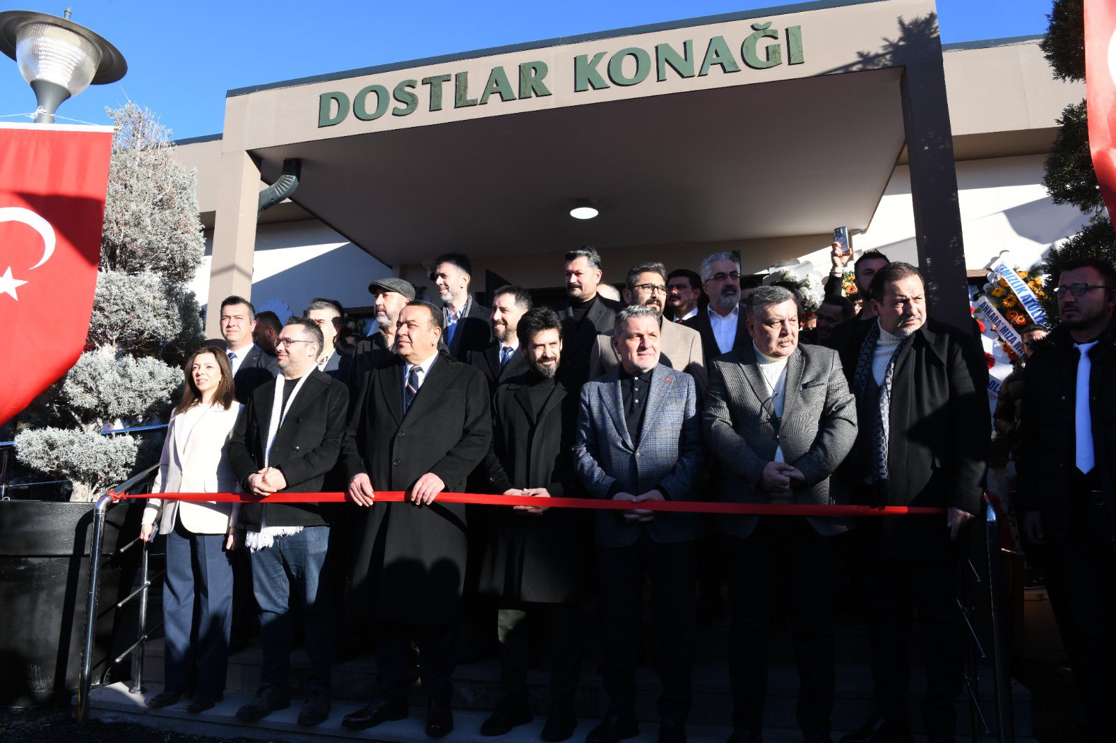 Dostlar Konağı