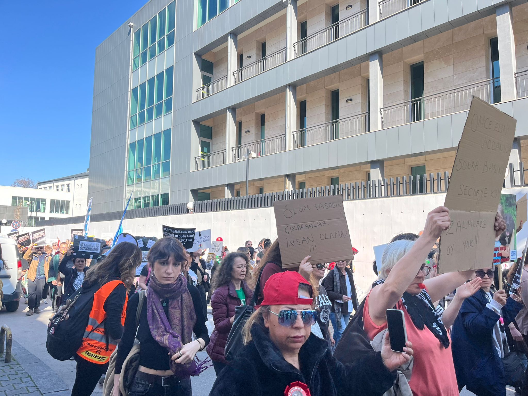 D5A45F8E 371E 4F03 92B8 4E300Fb32Eae