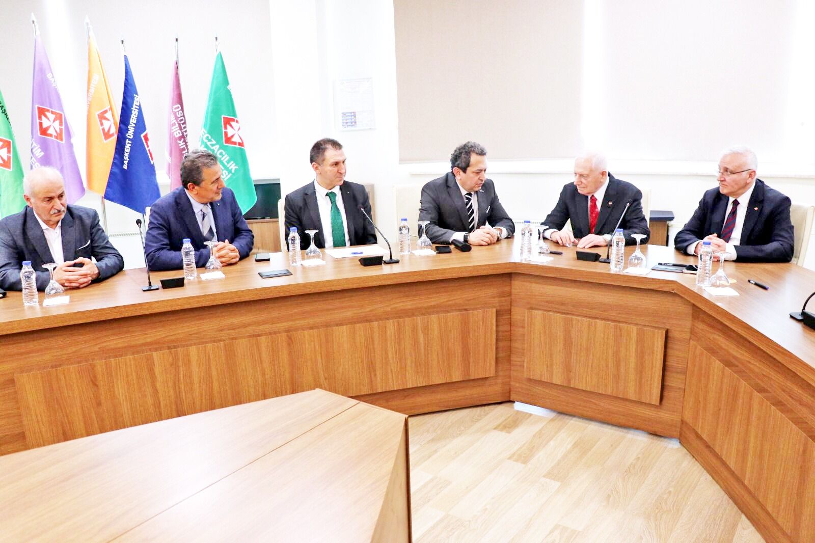 Daf585Be 4712 4458 Af89 76Bdc64C7238