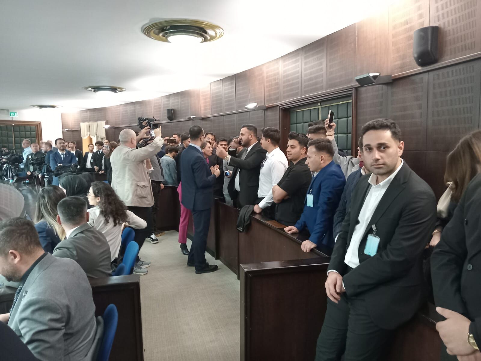 P H O T O 2026 04 29 22 23 12