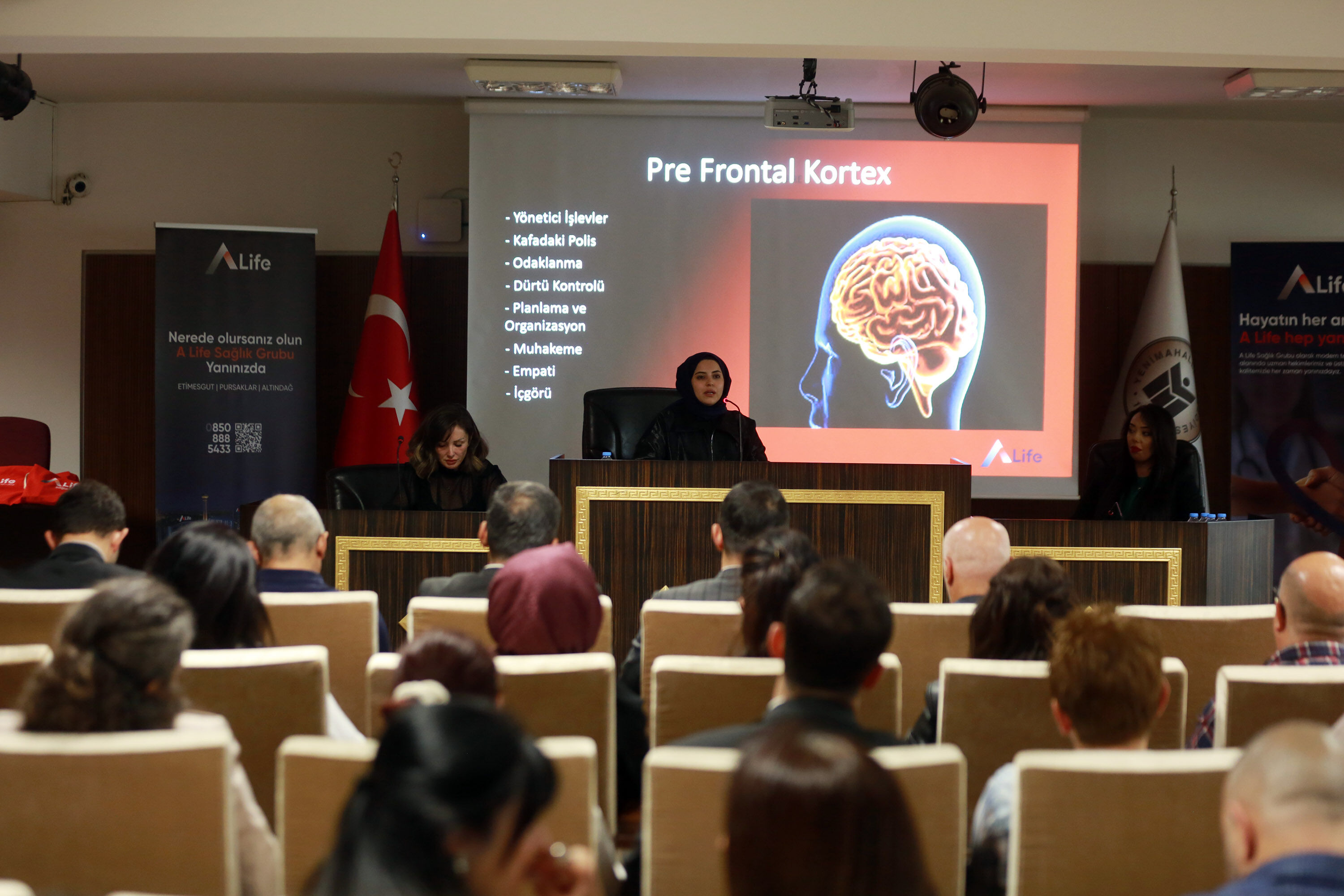 Yenimahalle’de Erken Ergenlik ve Bağımlılık Farkındalığı Ele Alındı