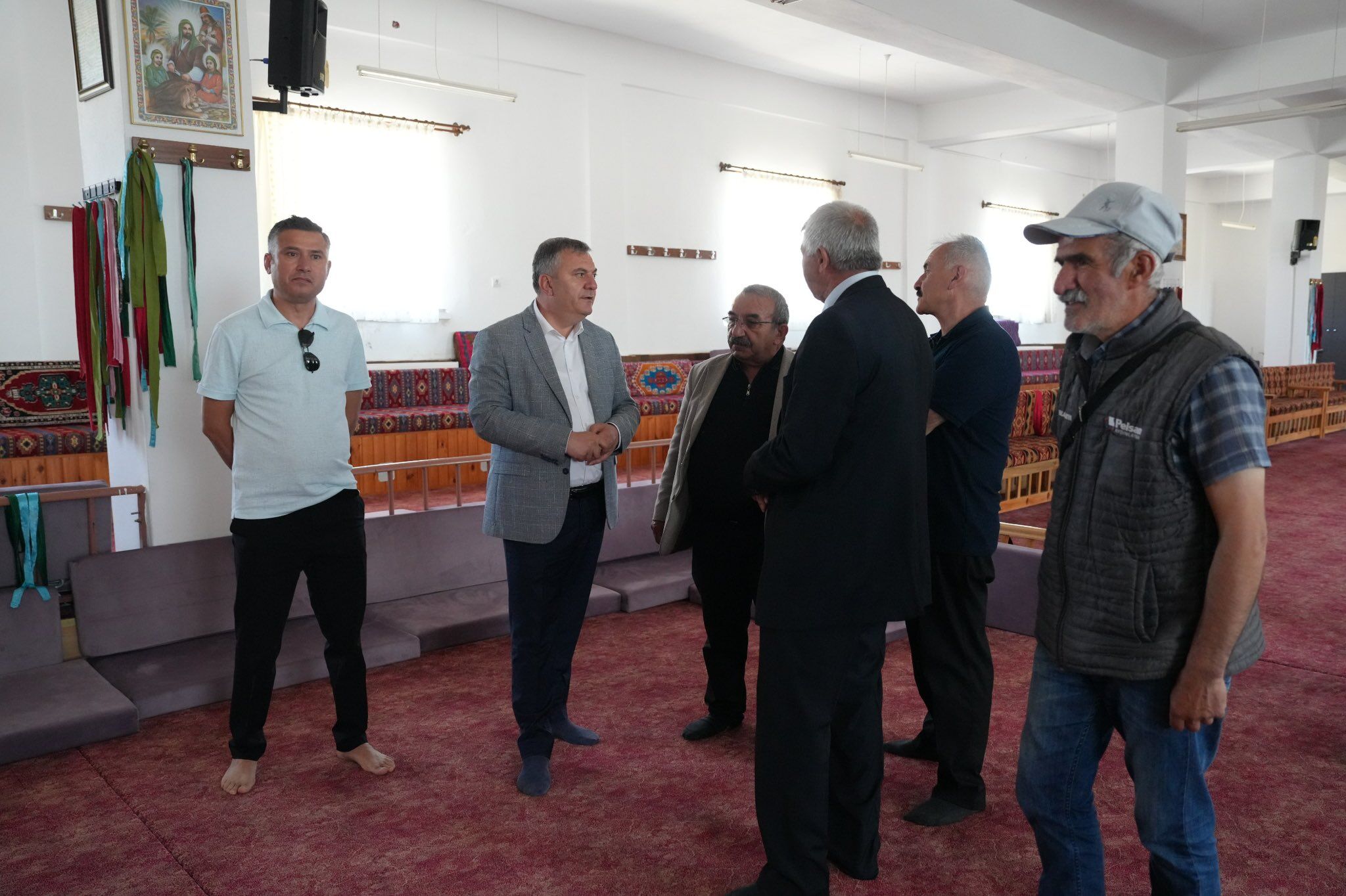 Başkan Özarslan Demirci Mahallesi'nde Vatandaşlarla Buluştu