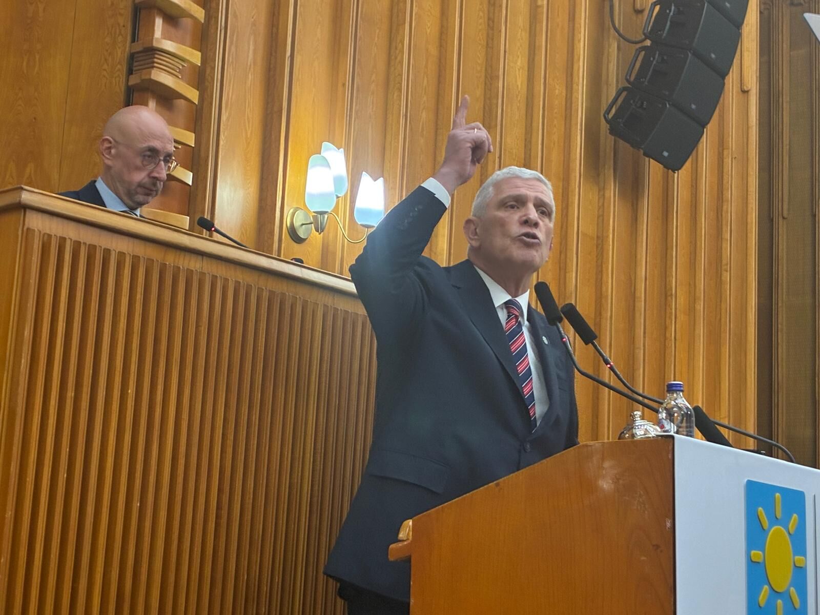 DERVİŞOĞLU NATO ÖNLEMLERİNİ ELEŞTİRDİ