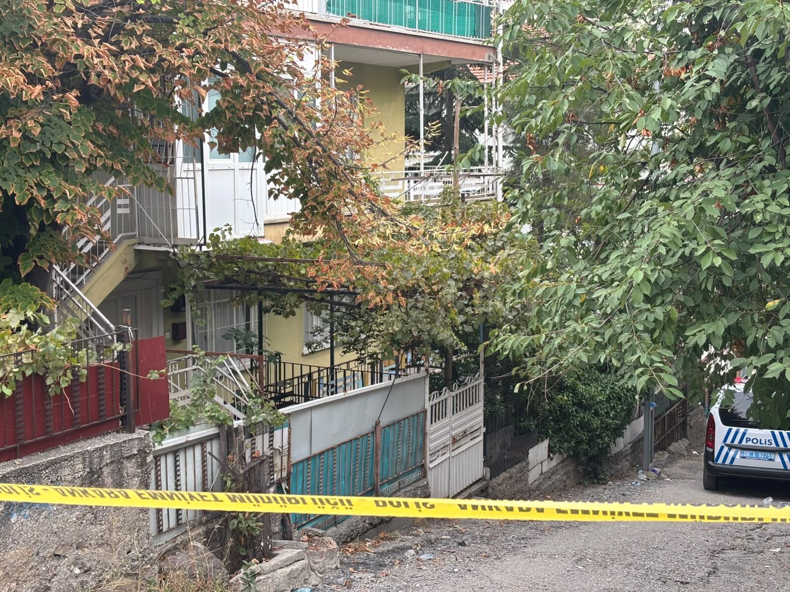Ankara’da 3 arkadaşını öldüren şüpheli aynı sokakta intihar etti!