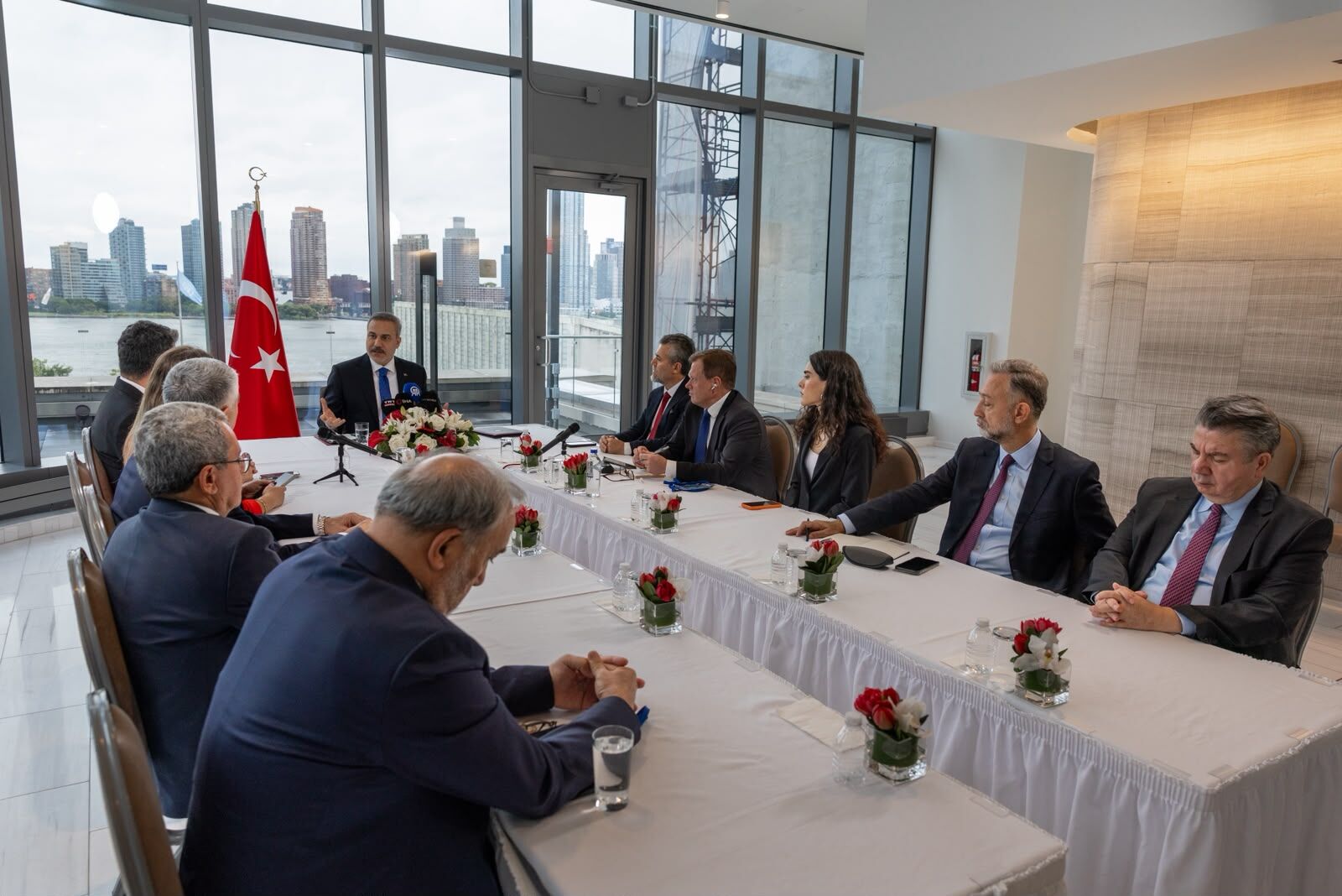 "İsrail'in uluslararası yalnızlaşması giderek artıyor"