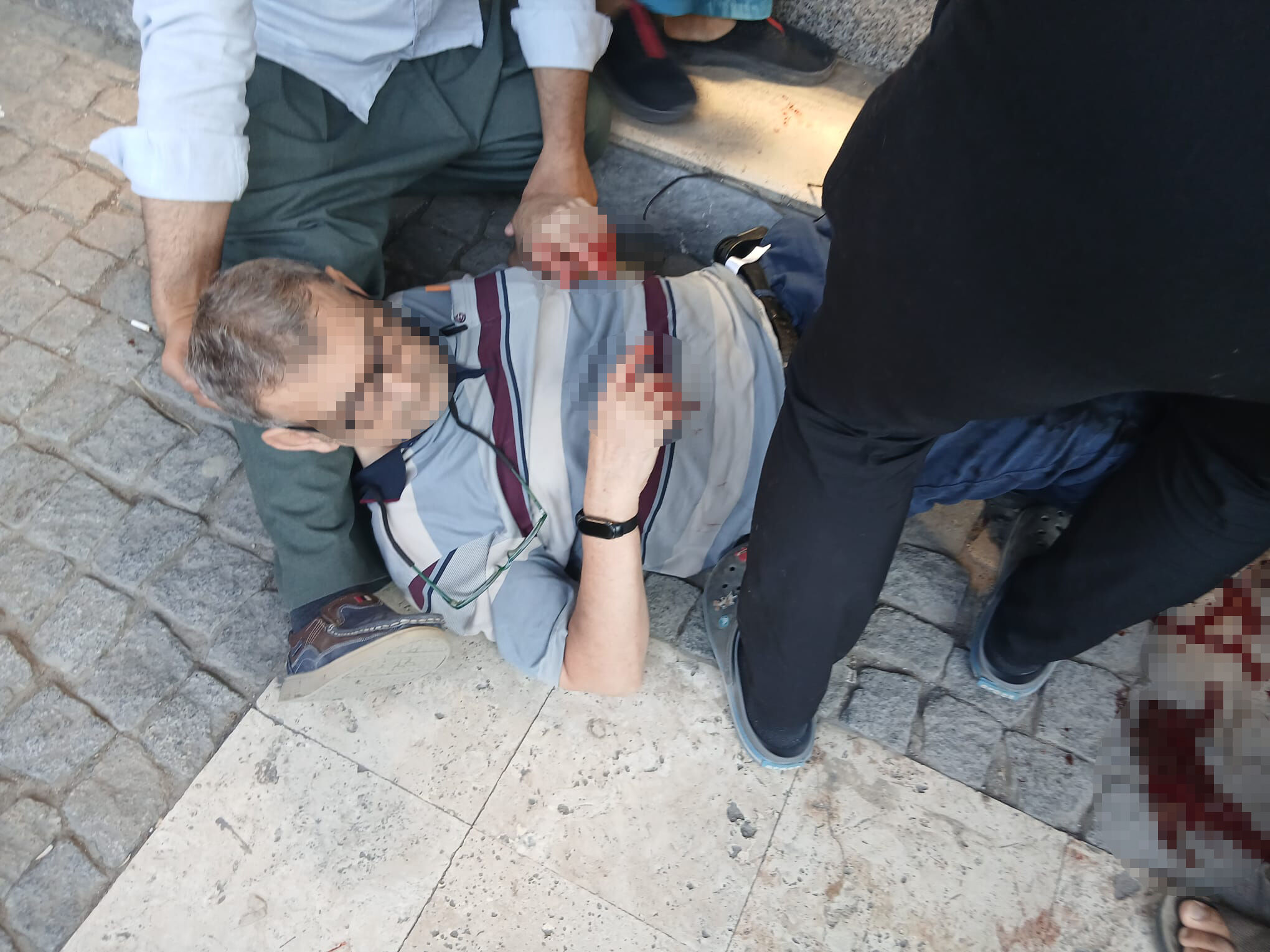 Manisa’da kuyumcuya silahlı soygun girişimi: 2 yaralı