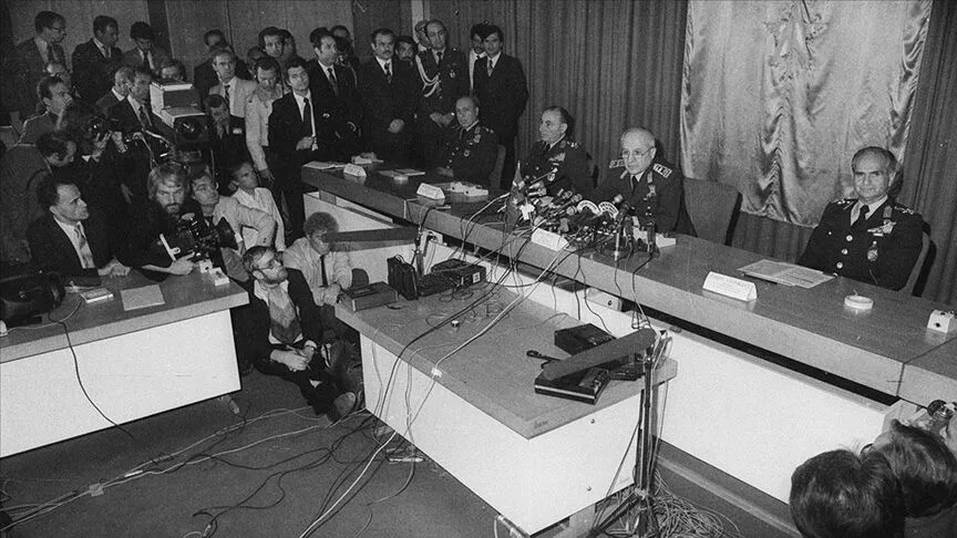 12 Eylül 1980 Askeri Darbesi nedir? Neden yapıldı, ne oldu ve sonuçları nelerdir?