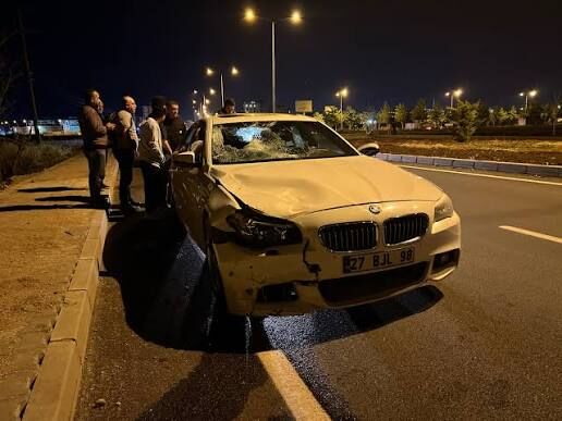 Kilis’te Motosiklet ve Otomobil Çarpıştı: 1’i Ağır 2 Yaralı