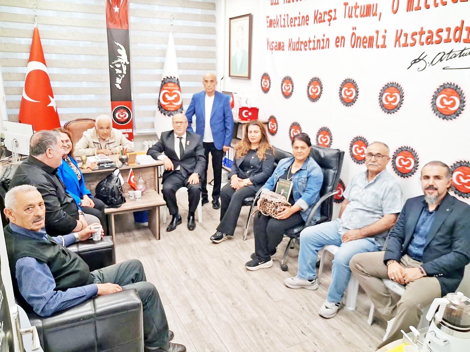 Emeklilerin Yeni Buluşma Adresi: Hür Emekliler Derneği
